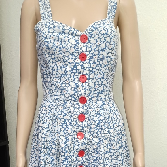 Emily and Fin Dresses & Skirts - Emily and Fin, Button up dress, sleeveless, two pockets